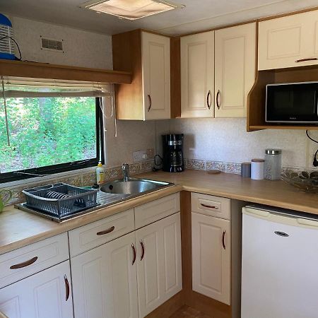 Anglojelonek Hotel Gietrzwald Bagian luar foto